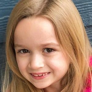 Chloe Clem – Age, Bio, Personal Life, Family & Stats.